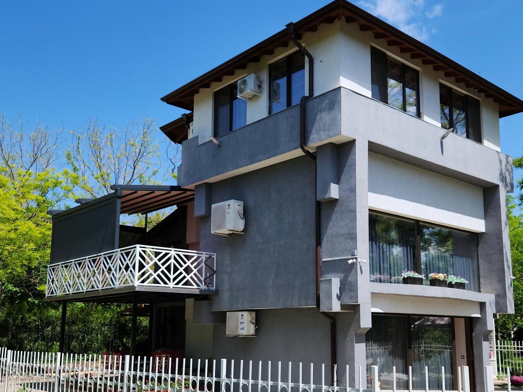 Grande Spa Deluxe Studios Sliven Екстер'єр фото